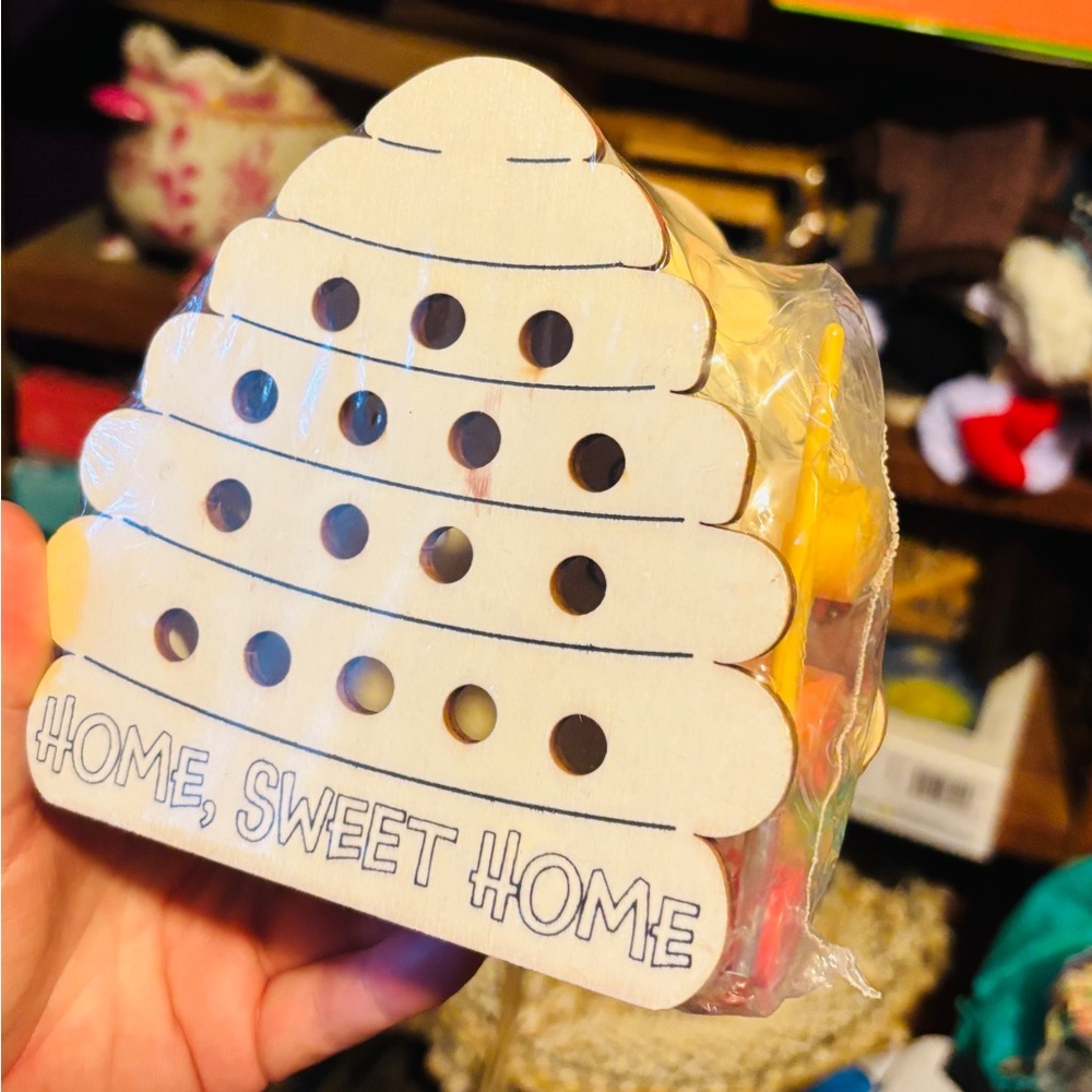Home Sweet Home" Wooden beehive craft kit